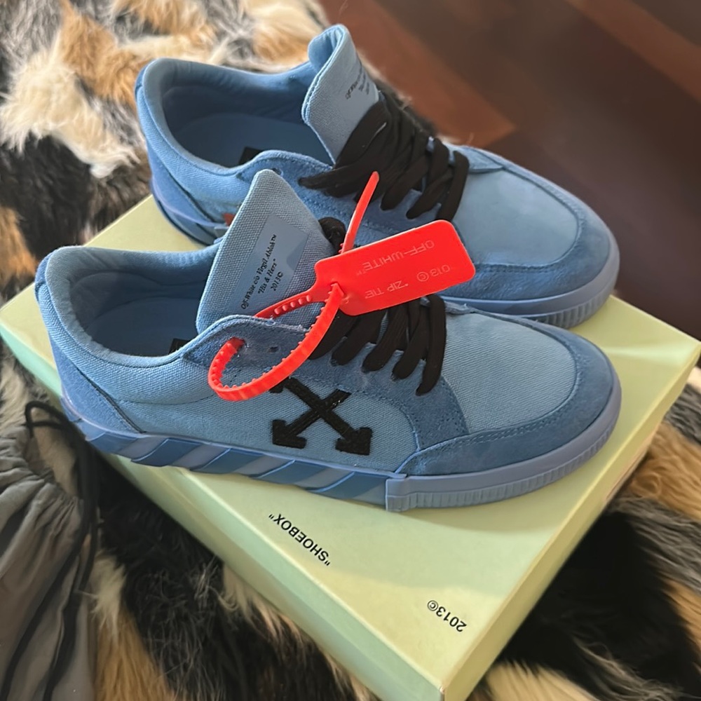 Off White Sneakers